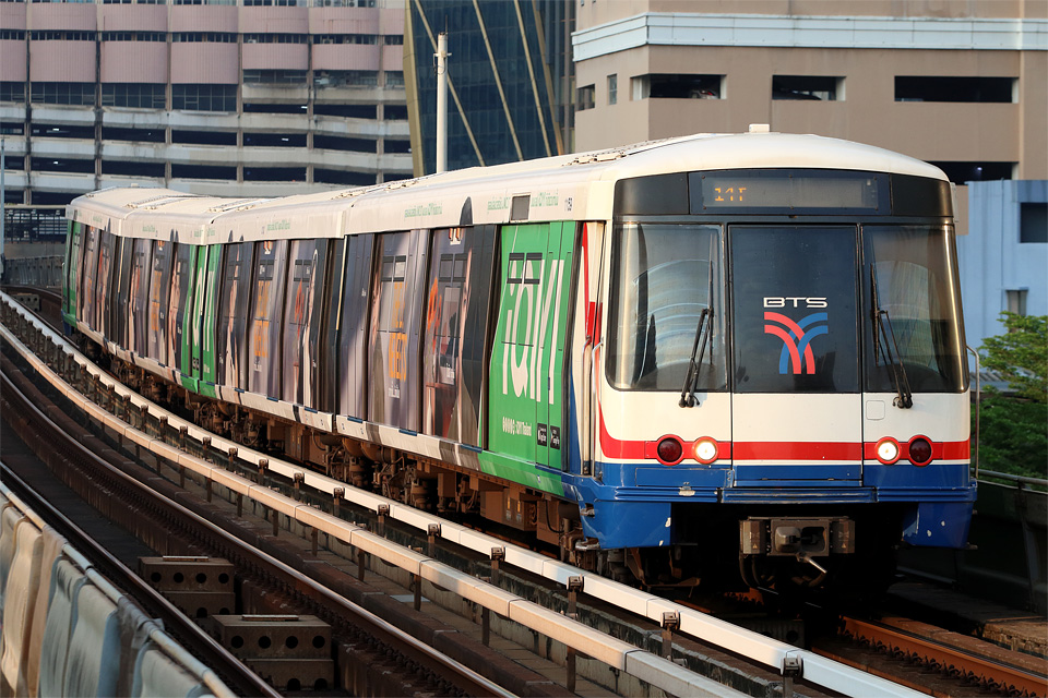 D77310.jpg