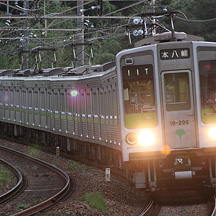 都営新宿線の8連運用 2 - 本八幡行