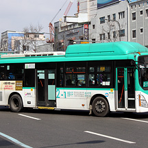 韓国 ソウル首都圏の交通事情 7 - バスあれこれ＠水原駅前